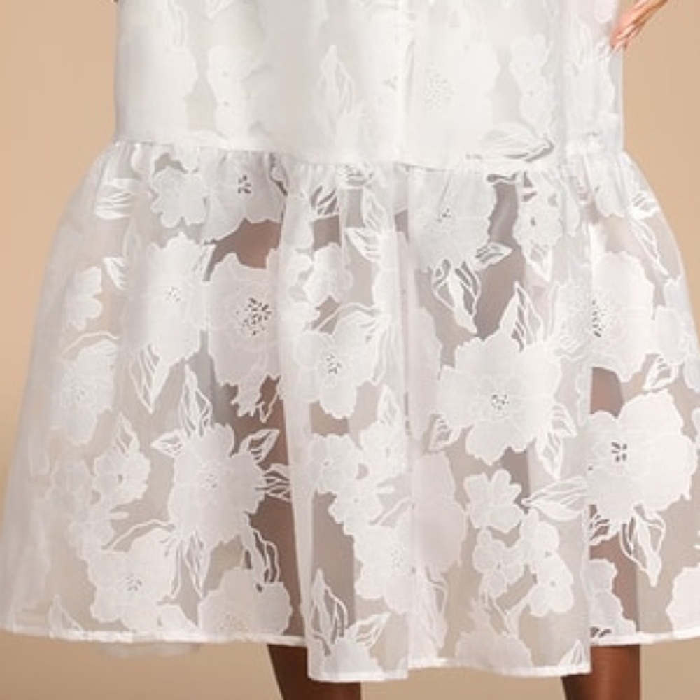 Lulu’s Feeling Like Forever White Jacquard Organza Floral Lace-Up Midi Dress - Picture 6 of 8
